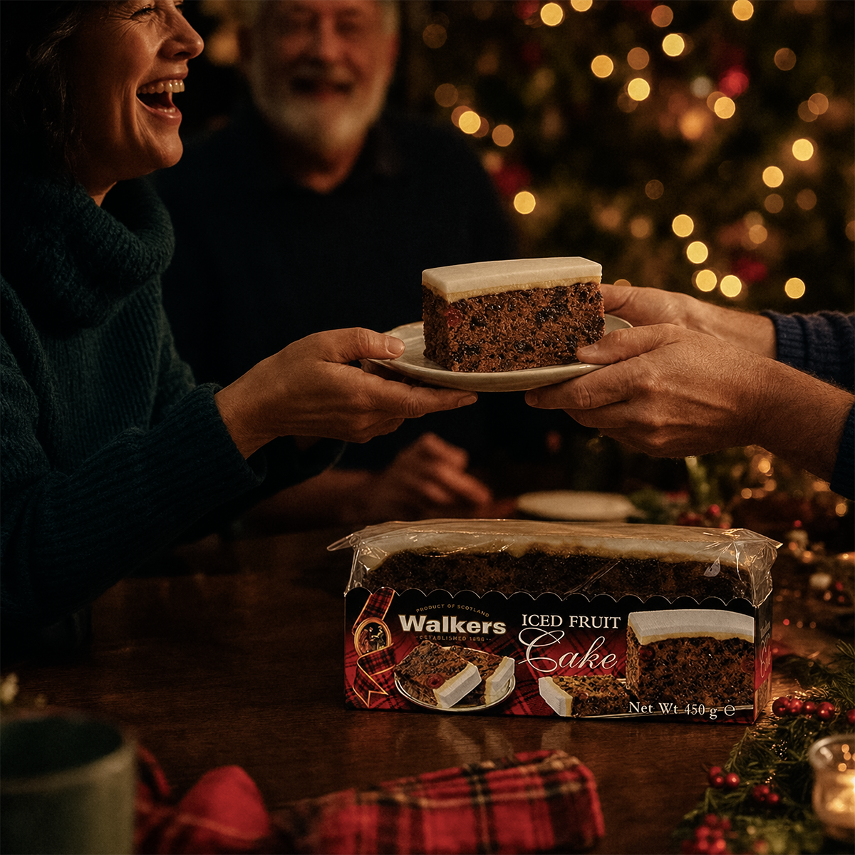 Walkers Iced Fruit Cake - 15.90oz (450g)