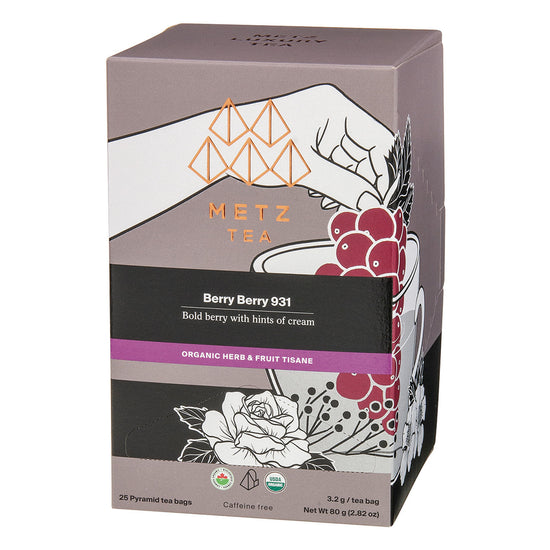 Metz Tea Berry Berry 931 tea box with floral design on a white background